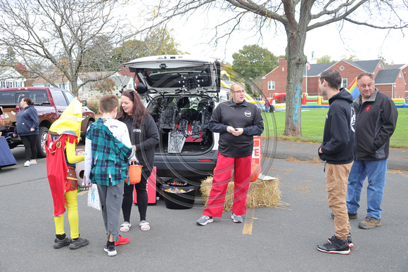 2023 CROMWELL TRUNK OR TREAT (13)