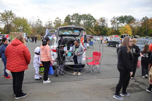 2023 CROMWELL TRUNK OR TREAT (18)